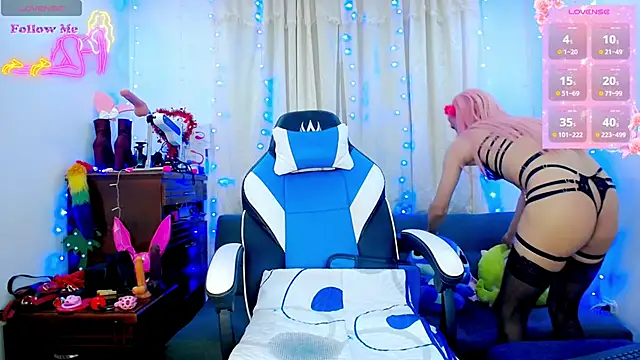 Aleexx    online show from October 30, 2025, 9:07 am