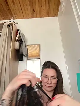 TalullaX online show from March 5, 2025, 2:23 pm