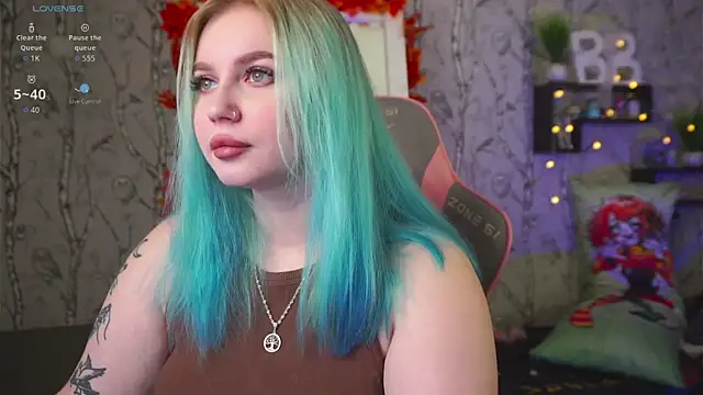 Moon Valkyrie online show from October 3, 2025, 7:43 am