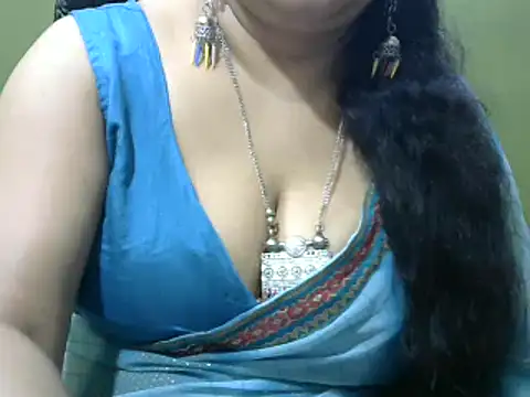 Mona love143 online show from February 7, 2026, 10:34 am