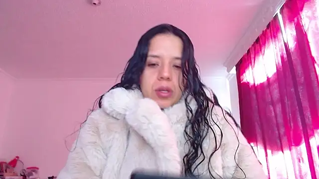 VALERY MEER online show from June 11, 2026, 12:46 pm