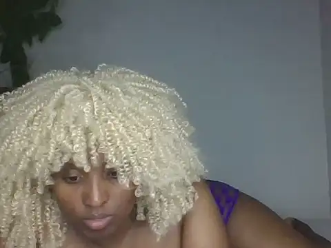 queen mendyz online show from May 28, 2026, 7:53 pm