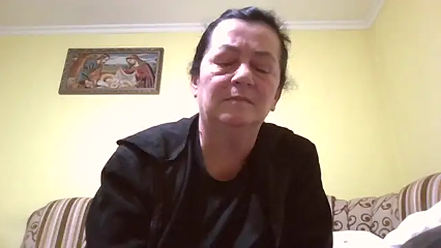 Snapshot of GypsiQueen2 chatting on February 23, 2026, 7:58 pm GypsiQueen2 online show from February 23, 2026, 7:58 pm