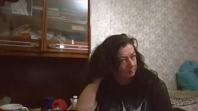 Snapshot of GypsiQueen2 chatting on September 30, 2025, 7:20 pm GypsiQueen2 online show from September 30, 2025, 7:20 pm