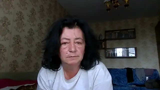 GypsiQueen2 online show from July 20, 2026, 6:10 am