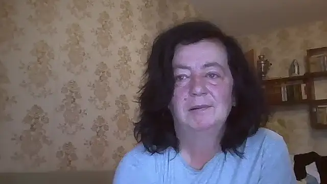GypsiQueen2 online show from July 10, 2026, 4:12 am