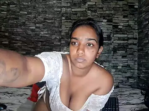 Xindias fantasyX online show from May 25, 2026, 6:39 pm