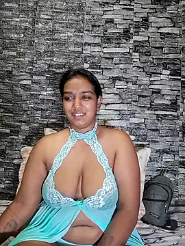 Xindias fantasyX online show from December 19, 2025, 5:59 pm