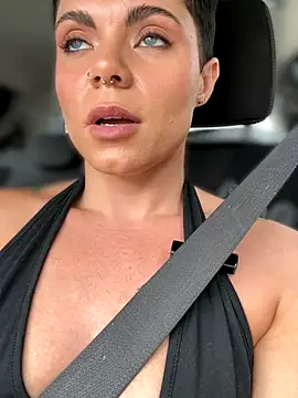 LukeLouHarvey online show from October 9, 2025, 5:08 am