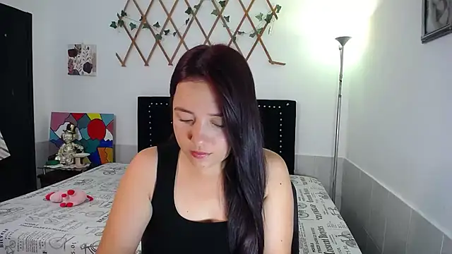 naughty girl 4u online show from June 23, 2026, 7:50 am
