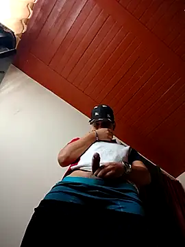 Snapshot of Triplex_Coolness chatting on September 24, 2025, 2:12 pm Triplex Coolness online show from September 24, 2025, 2:12 pm