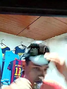 Snapshot of Triplex_Coolness chatting on September 14, 2025, 4:13 am Triplex Coolness online show from September 14, 2025, 4:13 am