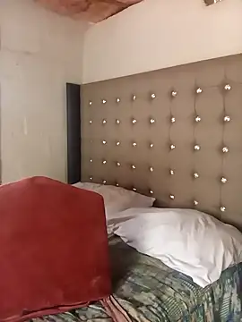 Aaaliyah445 online show from September 14, 2025, 8:59 am