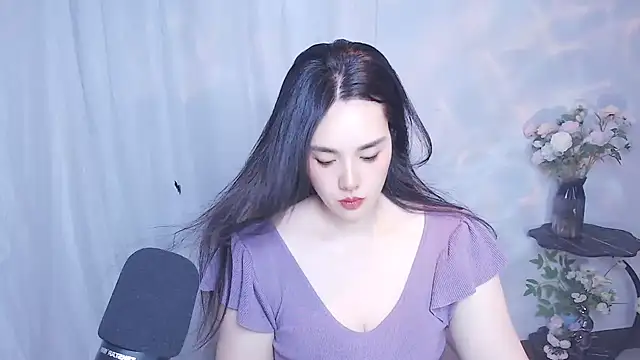 SHY- -girl online show from May 14, 2026, 7:38 am