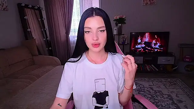 Snapshot of __Malika__ chatting on June 28, 2026, 6:09 am Malika online show from June 28, 2026, 6:09 am