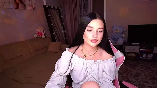   Malika   online show from September 11, 2025, 2:28 pm