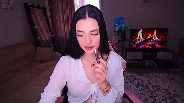   Malika   online show from May 7, 2026, 7:34 am