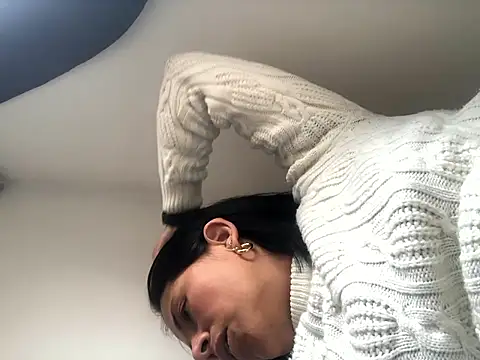 Snapshot of sharoon_cheerry chatting on February 13, 2026, 5:57 pm sharoon cheerry online show from February 13, 2026, 5:57 pm