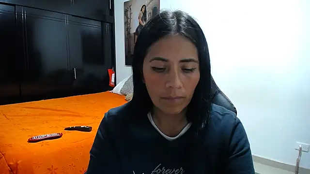 Snapshot of sharoon_cheerry chatting on February 12, 2026, 1:38 am sharoon cheerry online show from February 12, 2026, 1:38 am