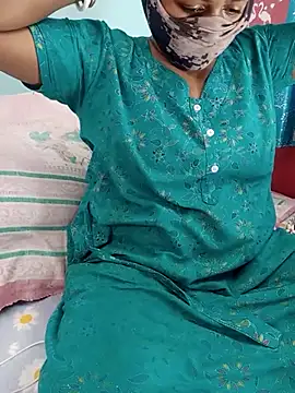 Snapshot of Bengali-boudi chatting on March 8, 2026, 6:44 pm Bengali-boudi online show from March 8, 2026, 6:44 pm