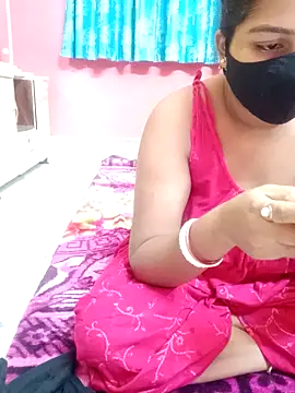 Snapshot of Bengali-boudi chatting on June 13, 2026, 6:17 pm Bengali-boudi online show from June 13, 2026, 6:17 pm