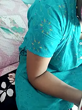 Snapshot of Bengali-boudi chatting on March 19, 2026, 6:19 pm Bengali-boudi online show from March 19, 2026, 6:19 pm