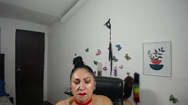 mature bigboobs10 online show from February 4, 2026, 3:56 am