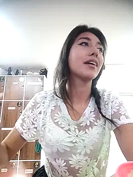 Scarlet wd18 online show from March 14, 2025, 8:38 pm