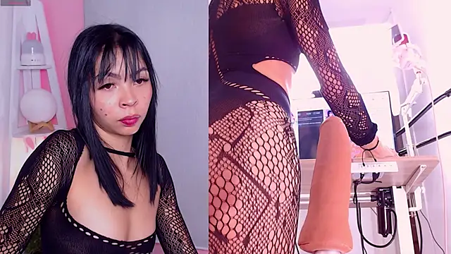 Sweet Susie  online show from July 14, 2026, 8:59 pm