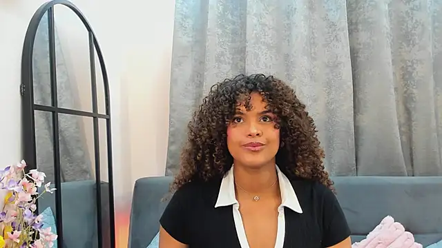 Snapshot of Amelia_bss chatting on July 29, 2026, 1:54 pm Amelia bss online show from July 29, 2026, 1:54 pm