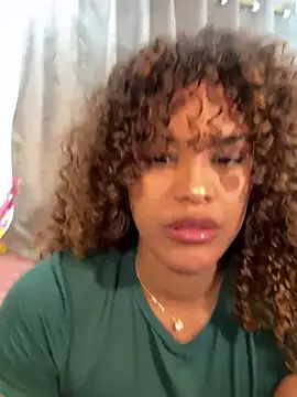 Snapshot of Amelia_bss chatting on August 5, 2026, 2:33 pm Amelia bss online show from August 5, 2026, 2:33 pm