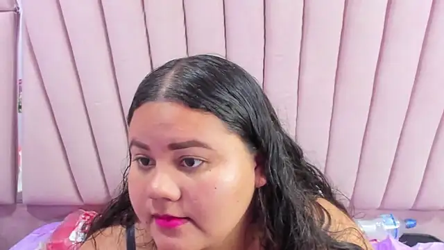 Snapshot of ValenTitis chatting on March 5, 2025, 11:05 pm ValenTitis online show from March 5, 2025, 11:05 pm