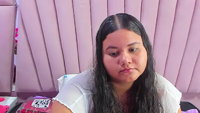 Snapshot of ValenTitis chatting on February 9, 2025, 11:36 am ValenTitis online show from February 9, 2025, 11:36 am