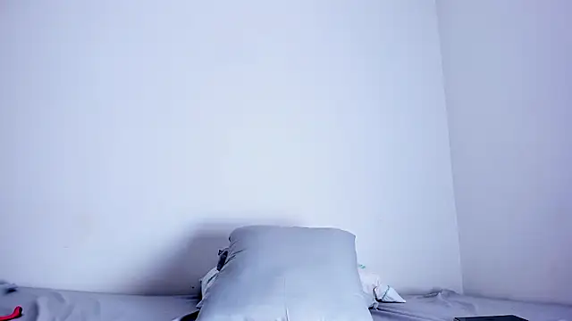 Skarleth69 online show from March 5, 2026, 11:51 am