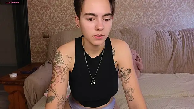 twobabesweet online show from July 27, 2026, 7:04 am