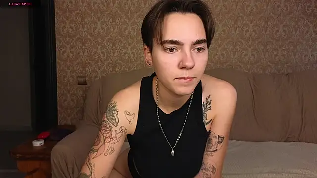 twobabesweet online show from August 8, 2026, 10:44 am