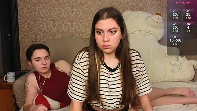 twobabesweet online show from September 25, 2025, 2:50 am