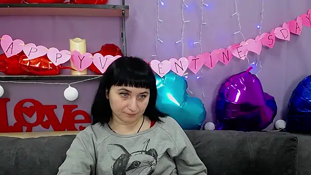 NinaFlawlees online show from February 12, 2025, 1:52 am