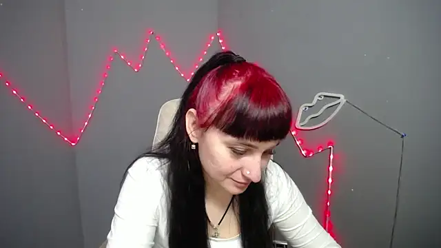 NinaFlawlees online show from March 23, 2026, 7:30 am