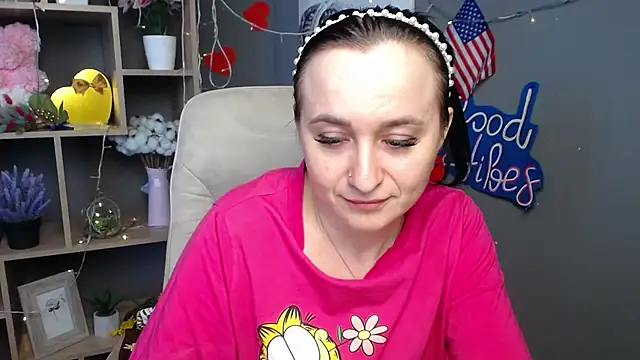 Snapshot of NinaFlawlees chatting on July 7, 2026, 6:47 am NinaFlawlees online show from July 7, 2026, 6:47 am
