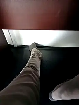 Snapshot of robinsan1010 chatting on March 10, 2025, 1:32 pm robinsan1010 online show from March 10, 2025, 1:32 pm