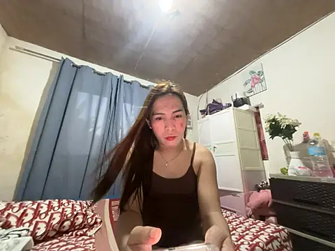 Snapshot of Msyensmith chatting on May 21, 2026, 9:28 am Msyensmith online show from May 21, 2026, 9:28 am