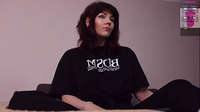 Luna Blake online show from October 11, 2025, 10:05 am