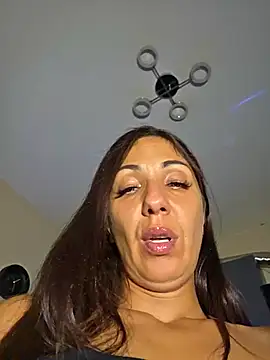 LeticiaWoods online show from August 7, 2026, 10:27 pm