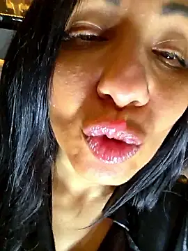 Snapshot of LeticiaWoods chatting on February 28, 2026, 1:00 pm LeticiaWoods online show from February 28, 2026, 1:00 pm