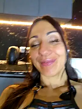 LeticiaWoods online show from December 15, 2025, 4:24 pm