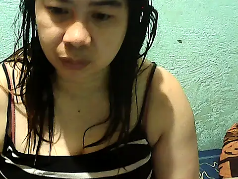 Snapshot of Totally_Naked69 chatting on July 18, 2026, 9:40 am Totally Naked69 online show from July 18, 2026, 9:40 am