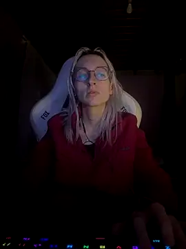 bunnydark00 online show from September 25, 2025, 12:27 am