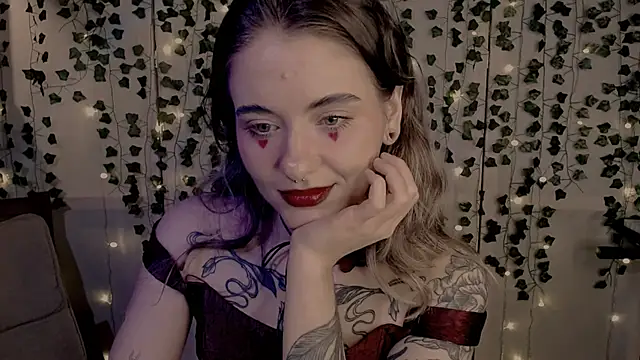 Snapshot of risha_laas chatting on February 14, 2025, 8:05 pm risha laas online show from February 14, 2025, 8:05 pm