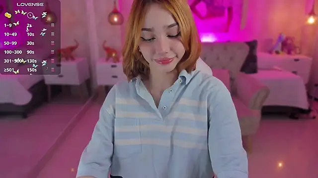 LITTLE-VIVI online show from February 19, 2025, 3:28 am